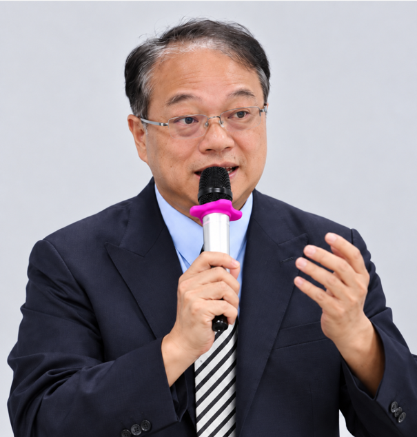 Dean Hsin-Yi Chi